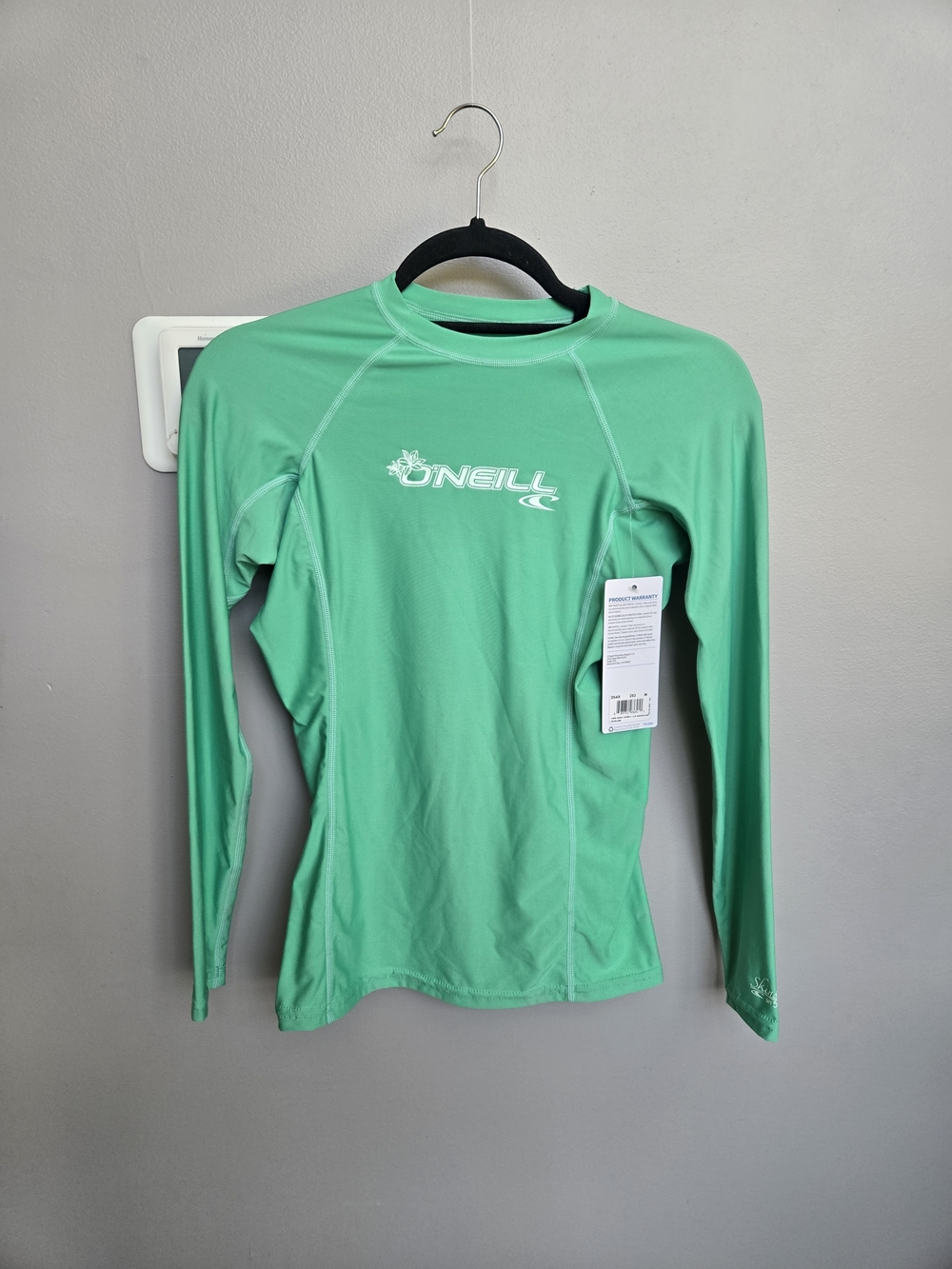 NWT O'Neill Skins UPF 50+ Rashguard Long Sleeve Sun Shirt Mint Green Medium